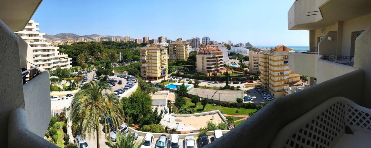 Benal beach suite, estudio con parque acuático y vistas al mar. Benalmádena Exterior foto