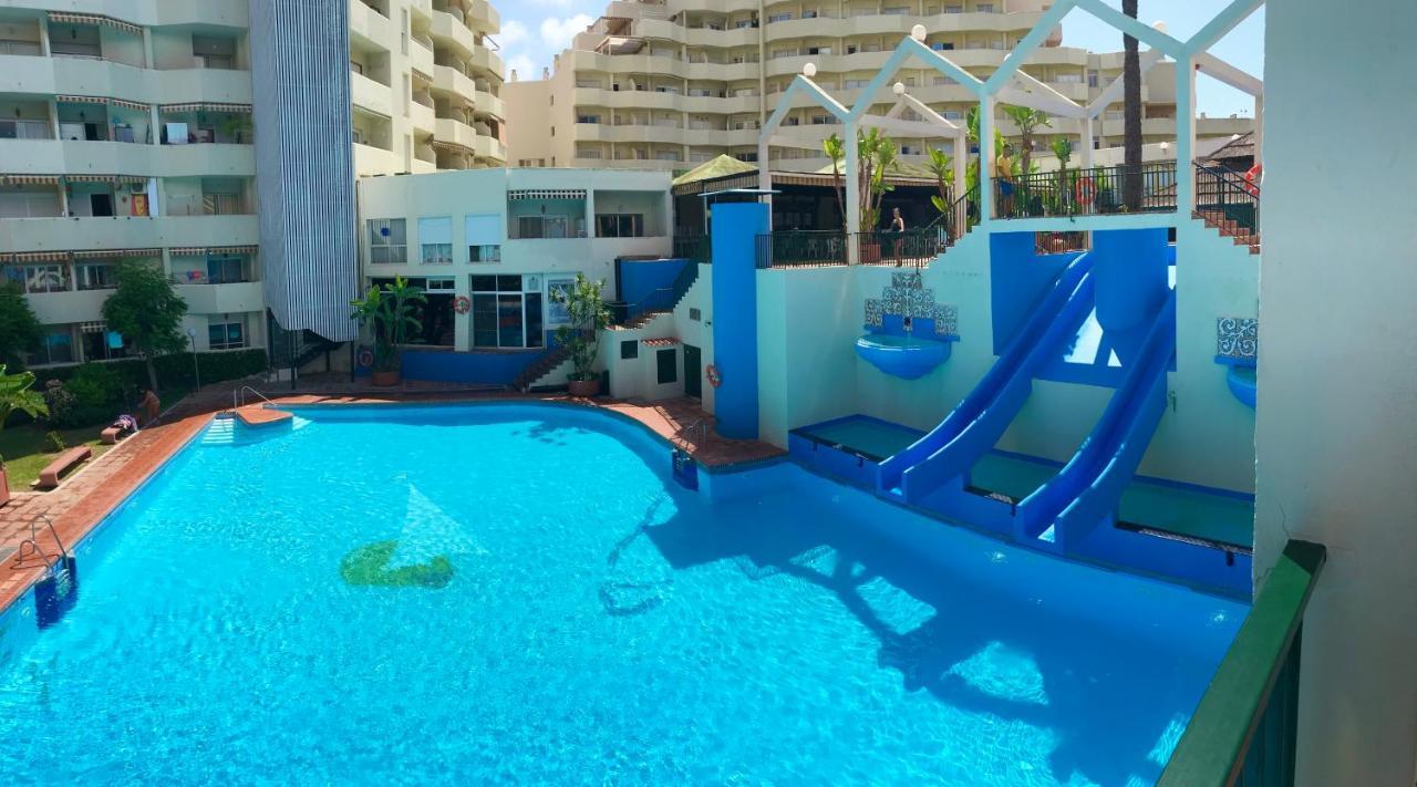 Benal beach suite, estudio con parque acuático y vistas al mar. Benalmádena Exterior foto